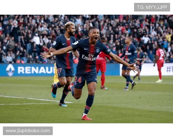 法甲比赛技术特点解析及球队战术应用示例