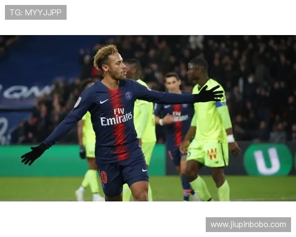 法甲赛季预测报告：2025年谁能问鼎冠军？