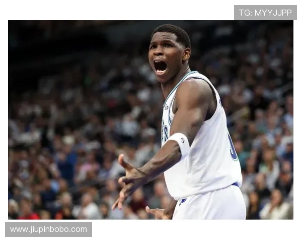 年度十佳瞬间消失爱德华兹死亡隔扣与加福德扣飞引发裁判争议